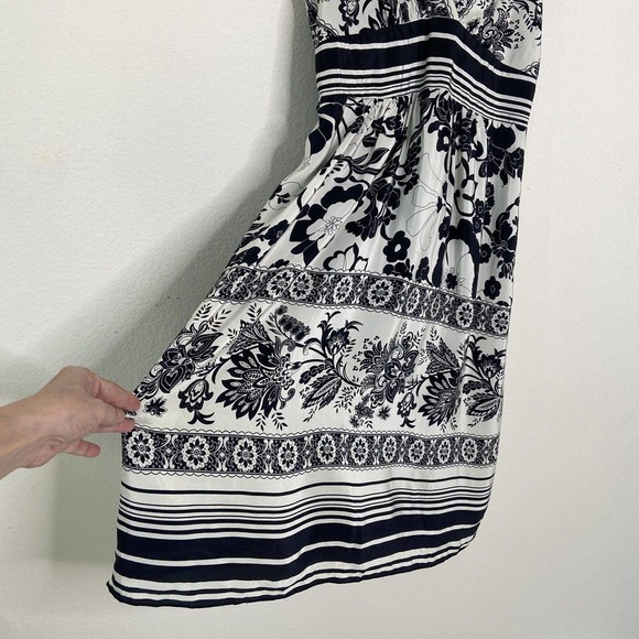 Tristan Silk Black and White Floral and Striped Smocked Back Dress L - Picture 4 of 12
